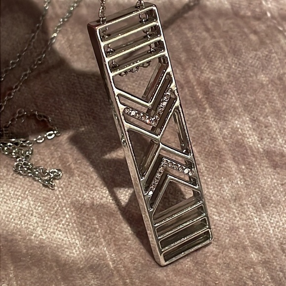 Express Silver Rhinestone Bar Necklace - Picture 1 of 5